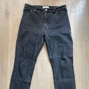 A&F Mom High Rise Black Jeans